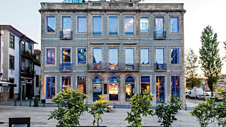 Espaço Porto Cruz is a Port Wine Cellar You Can’t Miss in Porto
